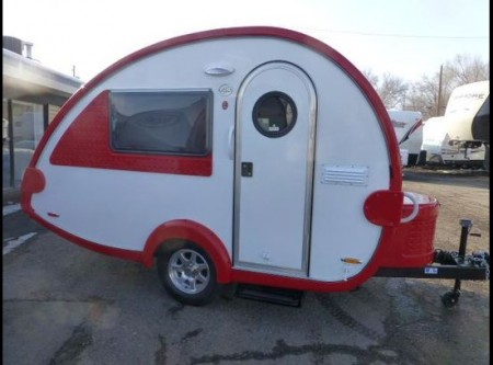 2013 TAB S Little Guy Trailer with a bathroom from Starling Travel