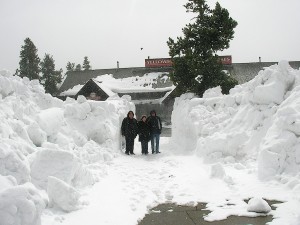 Huge snow drifts in Yellowstone from Starling Travel