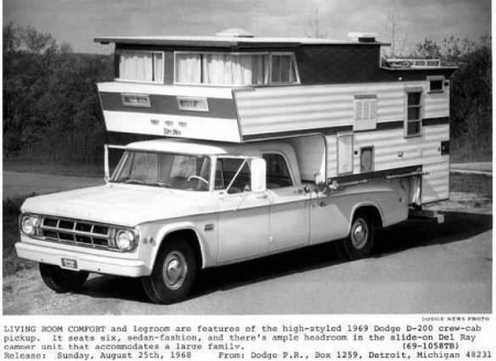 Del Rey Kamp King Sky Lounge Truck Camper