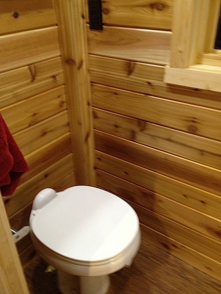 Open Trail Homes: Spacious Bathroom on Starling Travel